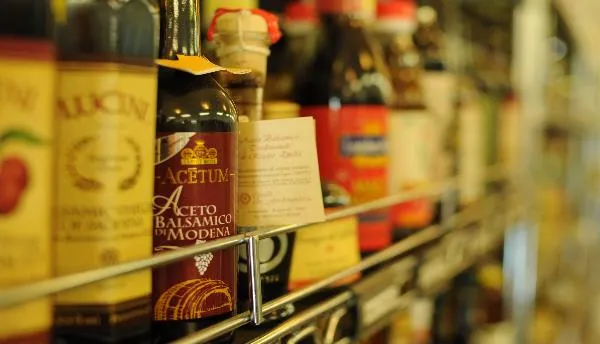 Italian balsamic vinegars and specialty ingredients at Mariakakis